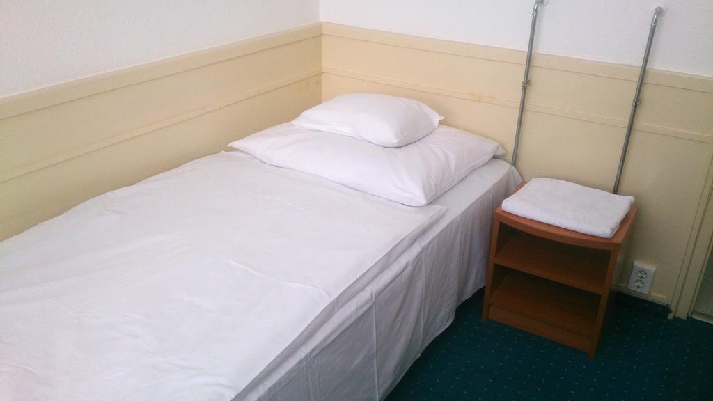 Pelikan Vendeghaz Hotell Szolnok Eksteriør bilde