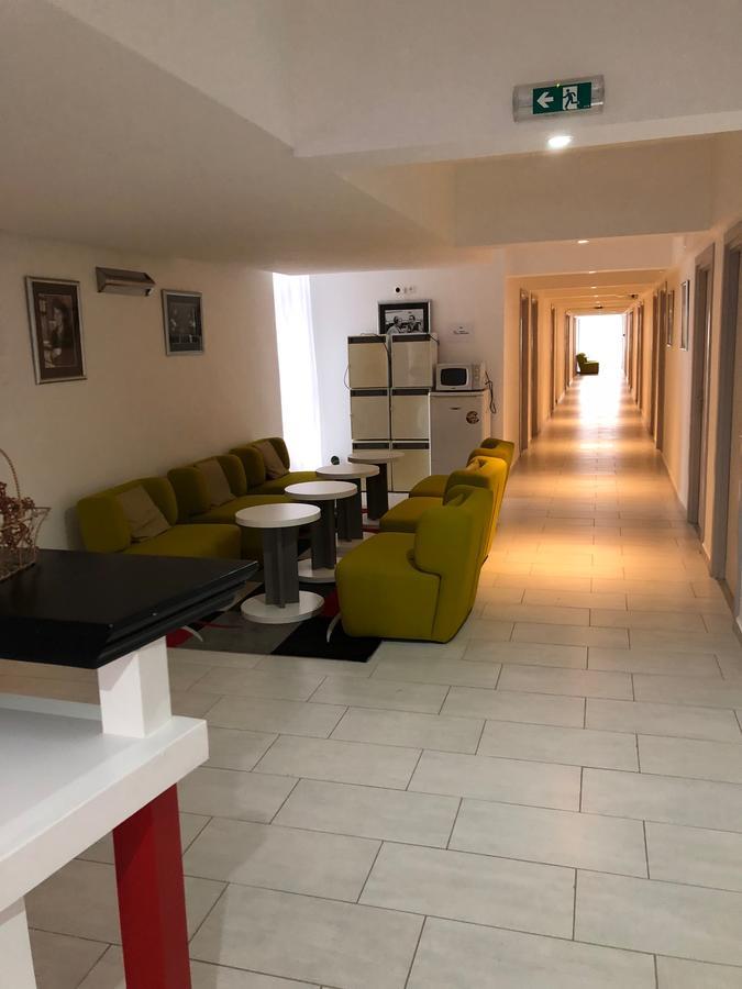Pelikan Vendeghaz Hotell Szolnok Eksteriør bilde