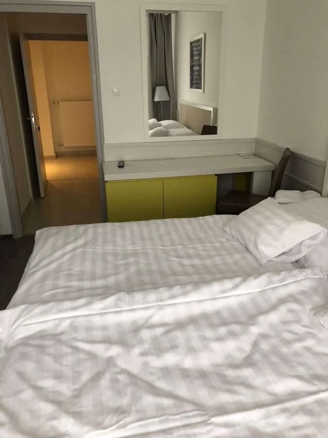 Pelikan Vendeghaz Hotell Szolnok Eksteriør bilde